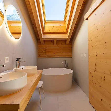 Luxury Penthouse Sonnenhof アパート サース フェー